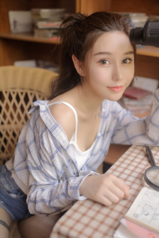 《红楼春梦》